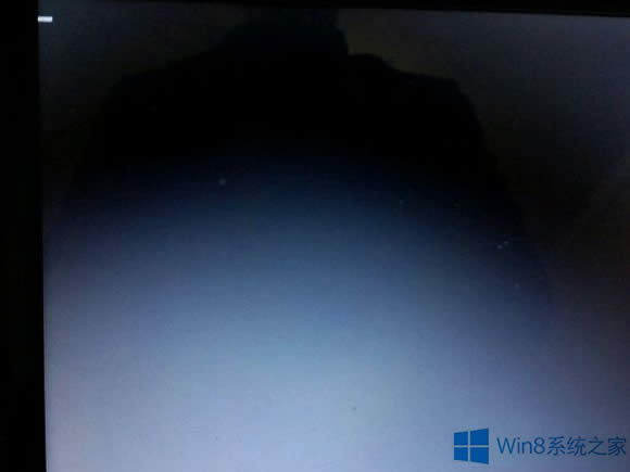 Win8開(kāi)機(jī)黑屏只有光標(biāo)怎么解決?