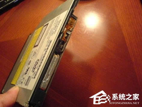 WinXP電腦光驅(qū)自動(dòng)彈出怎么辦?